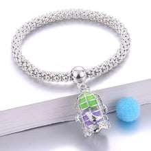Charger l'image dans la galerie, Creative Aromatherapy Bracelet Jewelry perfume Aroma Diffuser Essential Oil Diffuser Pendant Locket Bracelet With Pads