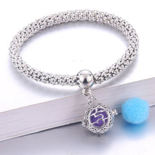 Charger l&#39;image dans la galerie, Creative Aromatherapy Bracelet Jewelry perfume Aroma Diffuser Essential Oil Diffuser Pendant Locket Bracelet With Pads
